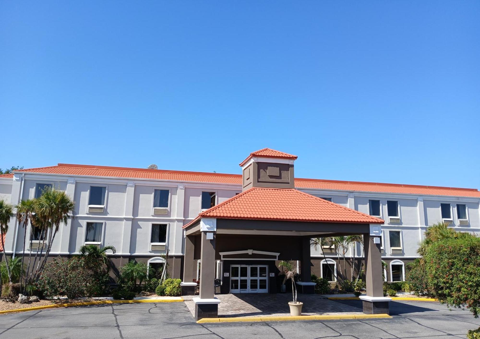 Best Western Plus Bradenton Hotel & Suites Екстер'єр фото